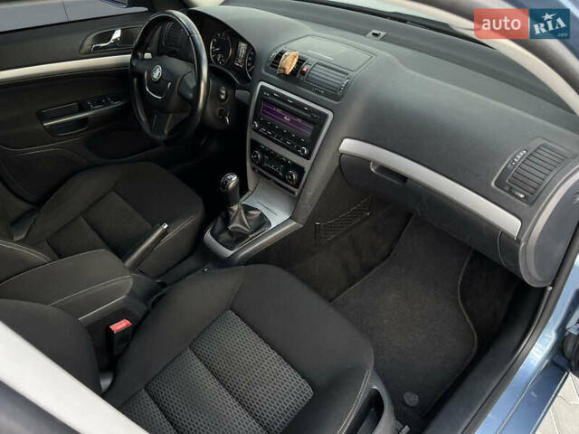 Синий Шкода Октавия, объемом двигателя 1.39 л и пробегом 250 тыс. км за 6799 $, фото 19 на Automoto.ua