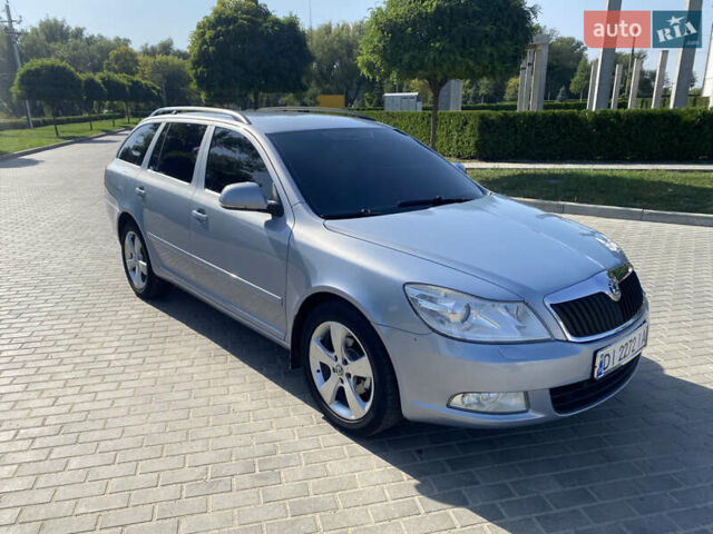 Синий Шкода Октавия, объемом двигателя 1.39 л и пробегом 230 тыс. км за 5650 $, фото 2 на Automoto.ua