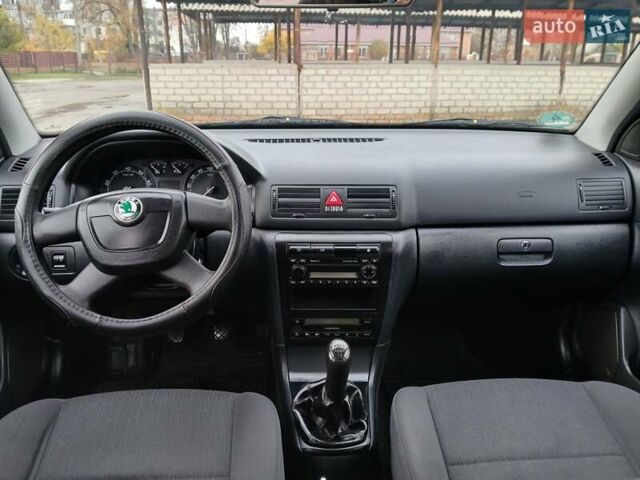 Синий Шкода Октавия, объемом двигателя 1.6 л и пробегом 181 тыс. км за 6500 $, фото 16 на Automoto.ua