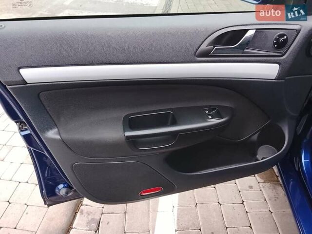 Синій Шкода Октавія, об'ємом двигуна 1.8 л та пробігом 228 тис. км за 7600 $, фото 22 на Automoto.ua