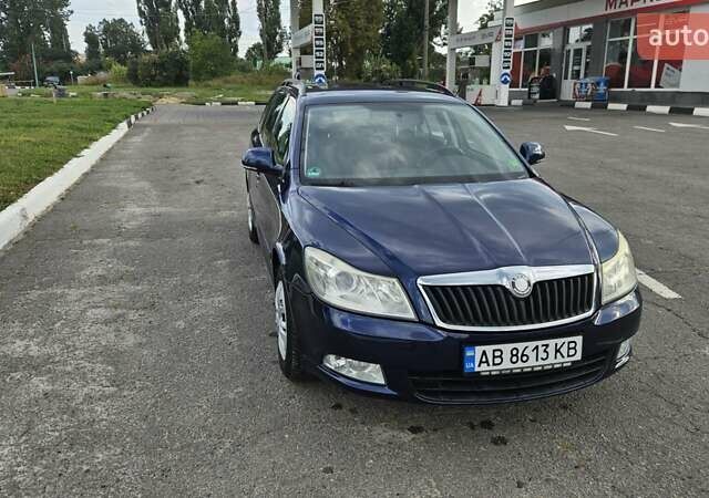 Синий Шкода Октавия, объемом двигателя 1.6 л и пробегом 249 тыс. км за 7500 $, фото 3 на Automoto.ua