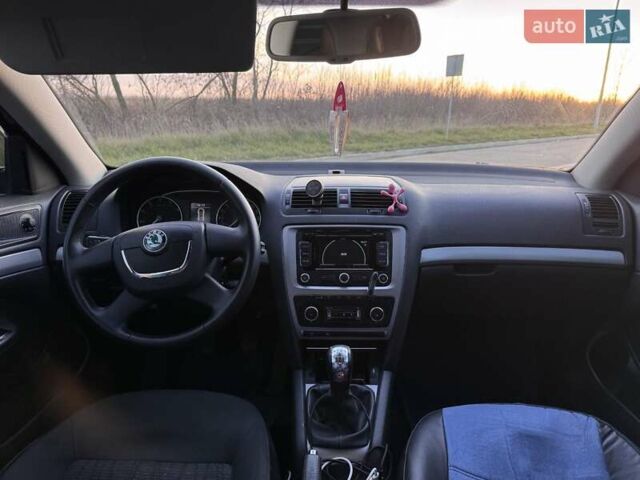 Синій Шкода Октавія, об'ємом двигуна 1.8 л та пробігом 290 тис. км за 6400 $, фото 27 на Automoto.ua