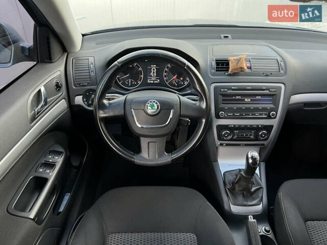 Синий Шкода Октавия, объемом двигателя 1.39 л и пробегом 250 тыс. км за 6799 $, фото 11 на Automoto.ua