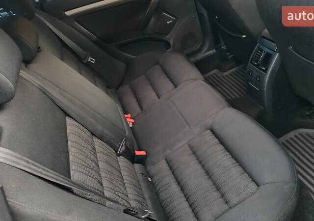 Синій Шкода Октавія, об'ємом двигуна 1.8 л та пробігом 264 тис. км за 5299 $, фото 24 на Automoto.ua