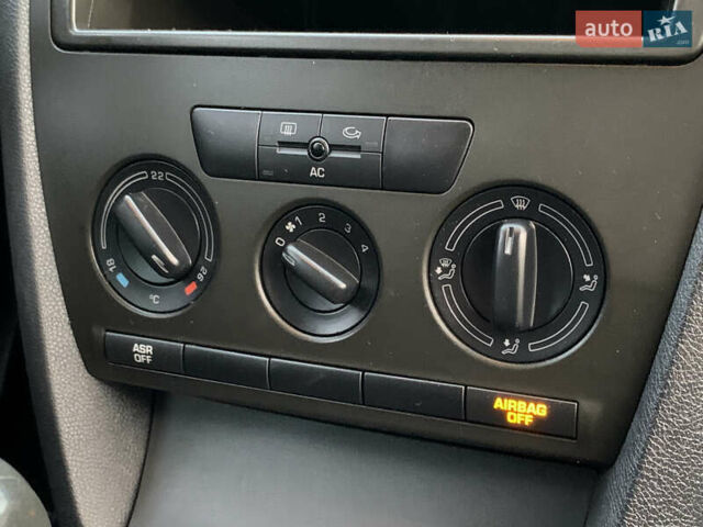 Синій Шкода Октавія, об'ємом двигуна 1.4 л та пробігом 178 тис. км за 6399 $, фото 34 на Automoto.ua