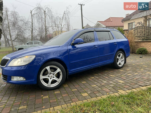Синій Шкода Октавія, об'ємом двигуна 1.6 л та пробігом 299 тис. км за 6299 $, фото 1 на Automoto.ua
