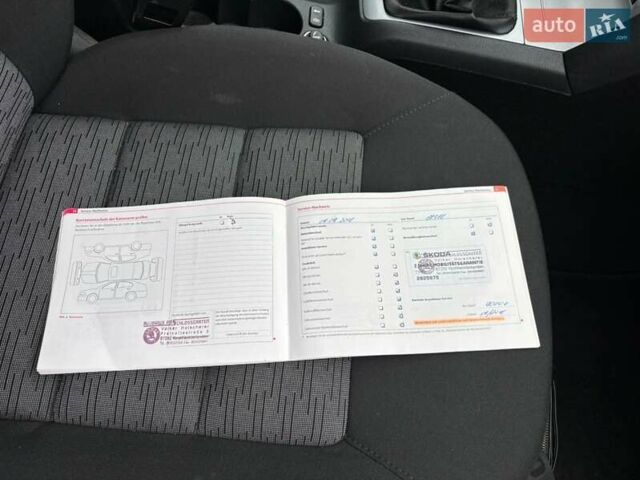 Синий Шкода Октавия, объемом двигателя 1.6 л и пробегом 86 тыс. км за 7900 $, фото 39 на Automoto.ua