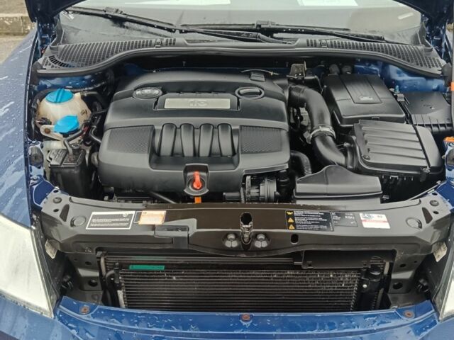 Синий Шкода Октавия, объемом двигателя 1.6 л и пробегом 202 тыс. км за 8100 $, фото 5 на Automoto.ua