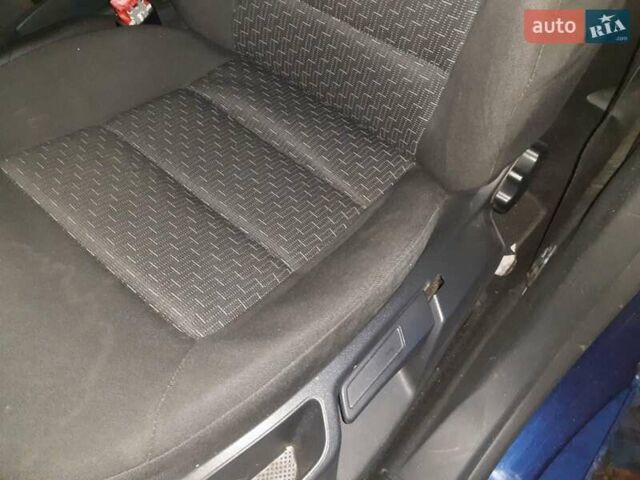 Синий Шкода Октавия, объемом двигателя 1.6 л и пробегом 176 тыс. км за 6800 $, фото 9 на Automoto.ua