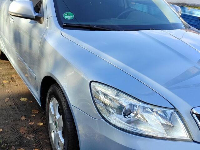 Синій Шкода Октавія, об'ємом двигуна 1.8 л та пробігом 218 тис. км за 7600 $, фото 2 на Automoto.ua