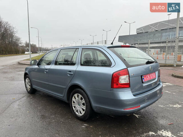 Синий Шкода Октавия, объемом двигателя 1.6 л и пробегом 86 тыс. км за 7900 $, фото 3 на Automoto.ua