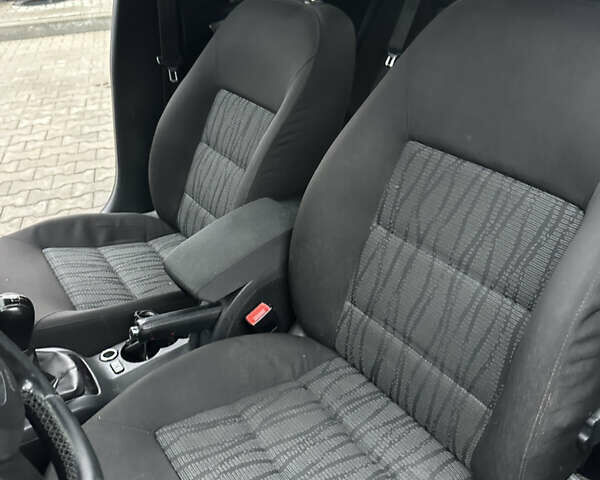 Синий Шкода Октавия, объемом двигателя 1.9 л и пробегом 350 тыс. км за 5700 $, фото 23 на Automoto.ua