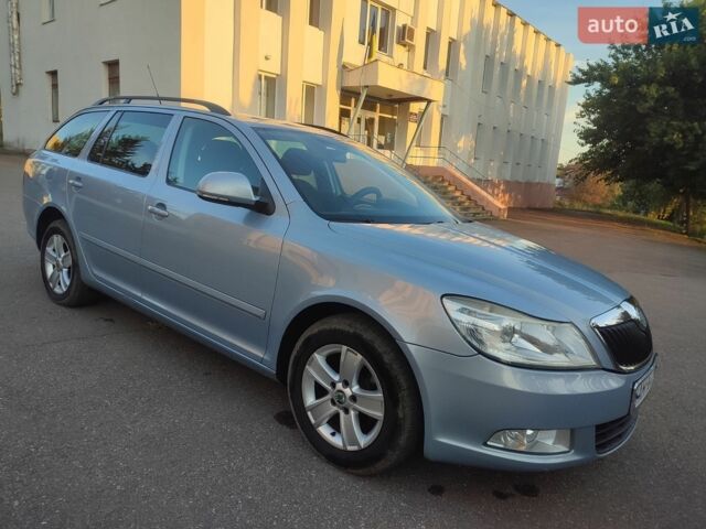 Синій Шкода Октавія, об'ємом двигуна 1.6 л та пробігом 243 тис. км за 6900 $, фото 1 на Automoto.ua