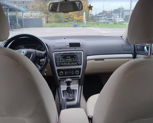 Синий Шкода Октавия, объемом двигателя 1.4 л и пробегом 249 тыс. км за 7200 $, фото 47 на Automoto.ua