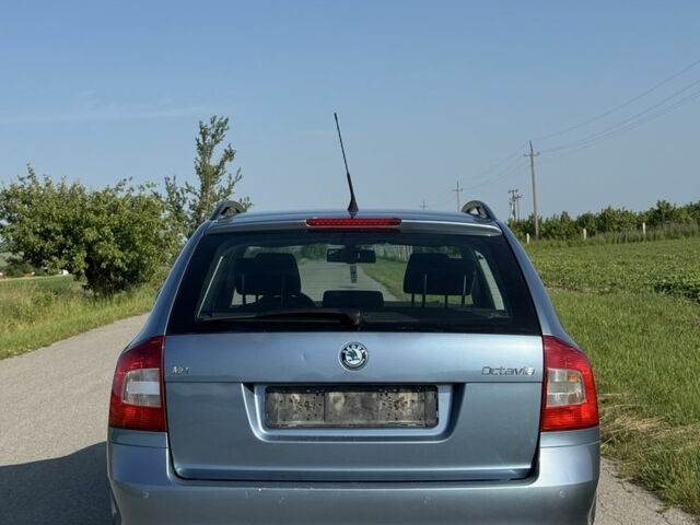 Синій Шкода Октавія, об'ємом двигуна 1.6 л та пробігом 193 тис. км за 8400 $, фото 9 на Automoto.ua