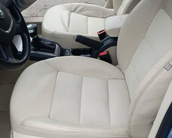 Синій Шкода Октавія, об'ємом двигуна 1.8 л та пробігом 228 тис. км за 7400 $, фото 44 на Automoto.ua