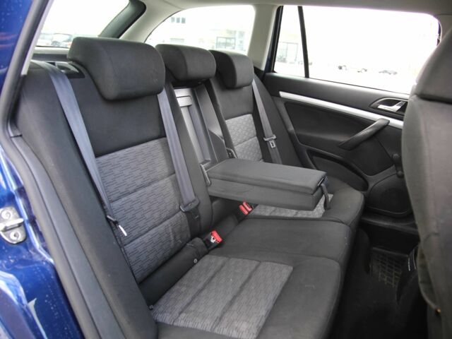 Шкода Октавія 2009 у Харкові на Automoto.ua Синій Шкода Октавія, об'ємом двигуна 1.6 л та пробігом 249 тис. км за 6999 $, фото 8 на Automoto.ua