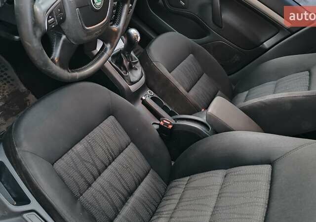 Синій Шкода Октавія, об'ємом двигуна 1.8 л та пробігом 264 тис. км за 5299 $, фото 17 на Automoto.ua