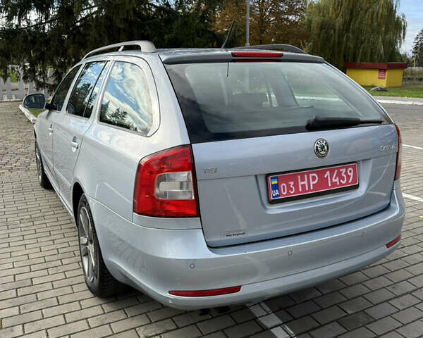 Шкода Октавия 2009 в Луцке на Automoto.ua Синий Шкода Октавия, объемом двигателя 0 л и пробегом 274 тыс. км за 6850 $, фото 6 на Automoto.ua