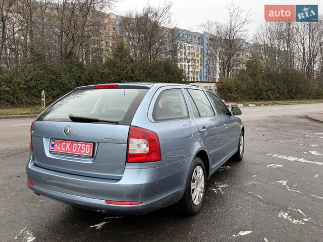 Синий Шкода Октавия, объемом двигателя 1.6 л и пробегом 86 тыс. км за 7900 $, фото 4 на Automoto.ua