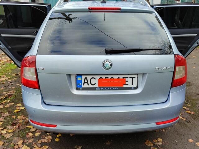 Синій Шкода Октавія, об'ємом двигуна 1.8 л та пробігом 218 тис. км за 7600 $, фото 5 на Automoto.ua