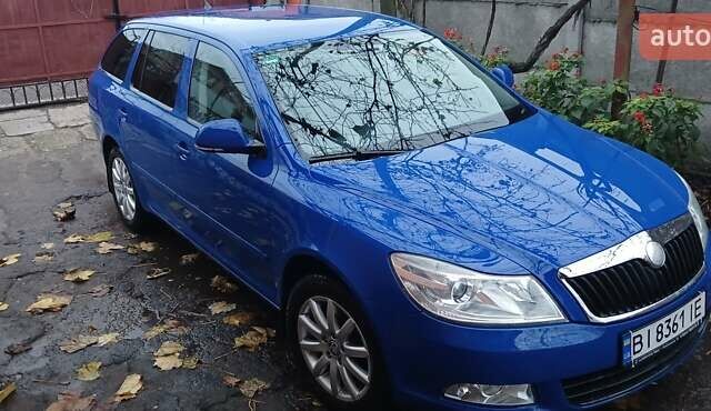 Синій Шкода Октавія, об'ємом двигуна 1.6 л та пробігом 205 тис. км за 7150 $, фото 4 на Automoto.ua