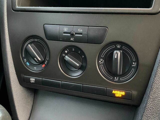 Синій Шкода Октавія, об'ємом двигуна 1.4 л та пробігом 178 тис. км за 6399 $, фото 15 на Automoto.ua