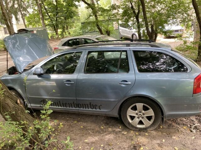 Синій Шкода Октавія, об'ємом двигуна 1.4 л та пробігом 267 тис. км за 4200 $, фото 5 на Automoto.ua