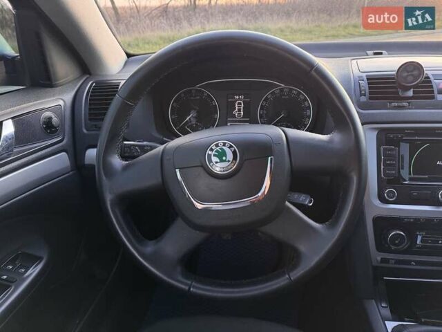 Синій Шкода Октавія, об'ємом двигуна 1.8 л та пробігом 290 тис. км за 6400 $, фото 26 на Automoto.ua