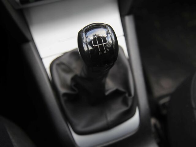 Шкода Октавія 2009 у Харкові на Automoto.ua Синій Шкода Октавія, об'ємом двигуна 1.6 л та пробігом 249 тис. км за 6999 $, фото 16 на Automoto.ua