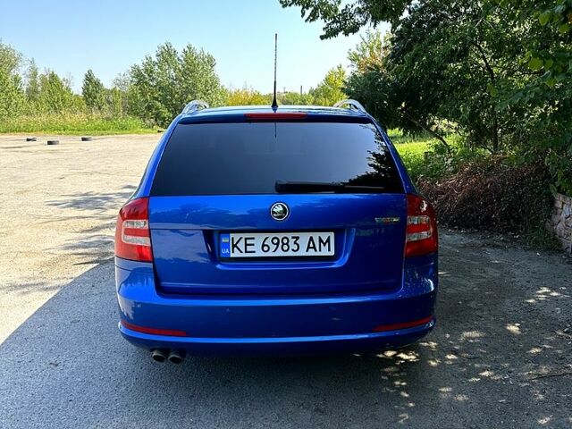 Синий Шкода Октавия, объемом двигателя 2 л и пробегом 205 тыс. км за 9500 $, фото 3 на Automoto.ua