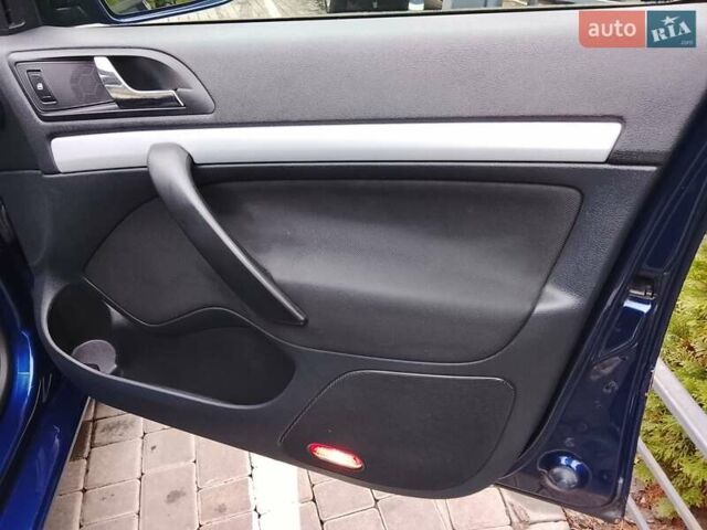 Синій Шкода Октавія, об'ємом двигуна 1.8 л та пробігом 228 тис. км за 7600 $, фото 23 на Automoto.ua