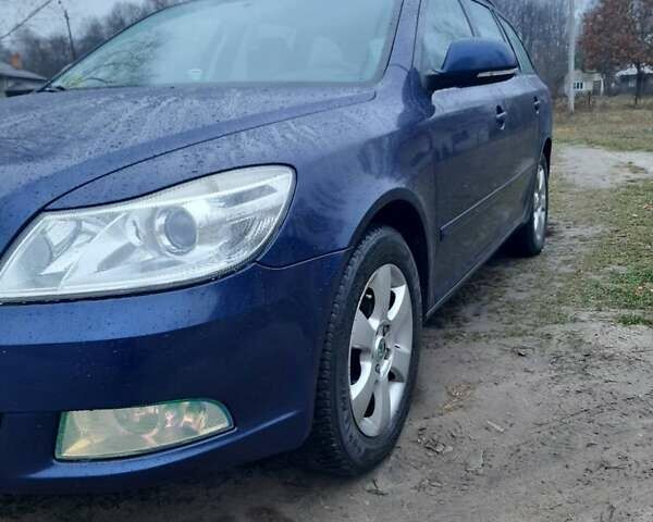 Синий Шкода Октавия, объемом двигателя 0 л и пробегом 250 тыс. км за 6200 $, фото 2 на Automoto.ua
