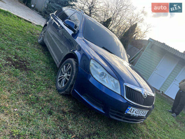 Синий Шкода Октавия, объемом двигателя 1.6 л и пробегом 310 тыс. км за 6999 $, фото 1 на Automoto.ua