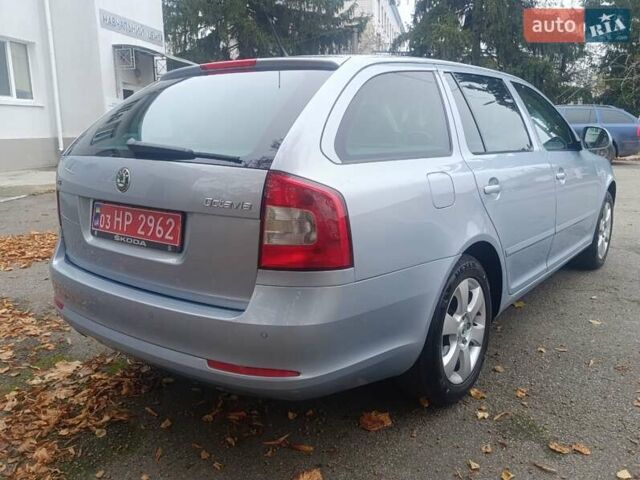 Синий Шкода Октавия, объемом двигателя 1.8 л и пробегом 227 тыс. км за 7800 $, фото 3 на Automoto.ua