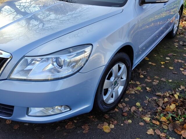 Синій Шкода Октавія, об'ємом двигуна 1.8 л та пробігом 218 тис. км за 7600 $, фото 3 на Automoto.ua