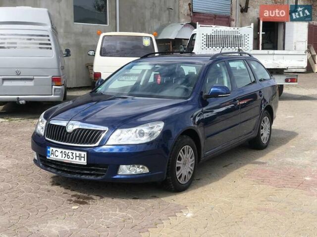 Синий Шкода Октавия, объемом двигателя 1.4 л и пробегом 266 тыс. км за 5800 $, фото 2 на Automoto.ua