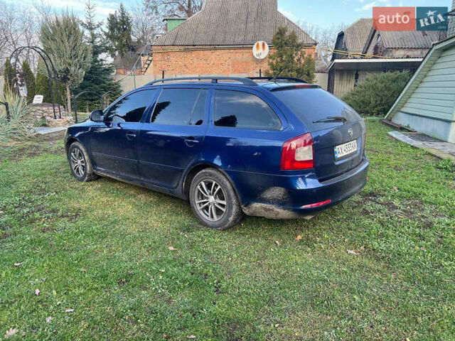 Синий Шкода Октавия, объемом двигателя 1.6 л и пробегом 310 тыс. км за 6999 $, фото 3 на Automoto.ua