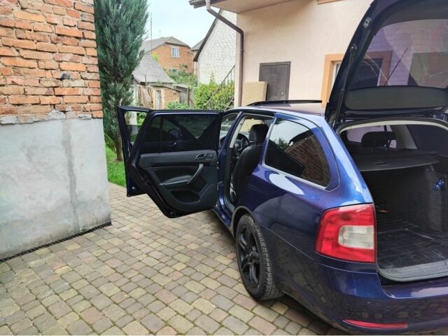 Синій Шкода Октавія, об'ємом двигуна 1.8 л та пробігом 240 тис. км за 7500 $, фото 13 на Automoto.ua