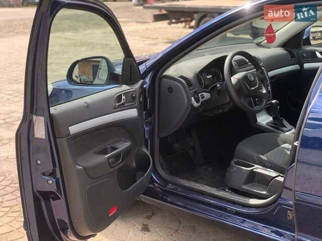Синий Шкода Октавия, объемом двигателя 1.4 л и пробегом 266 тыс. км за 5800 $, фото 18 на Automoto.ua