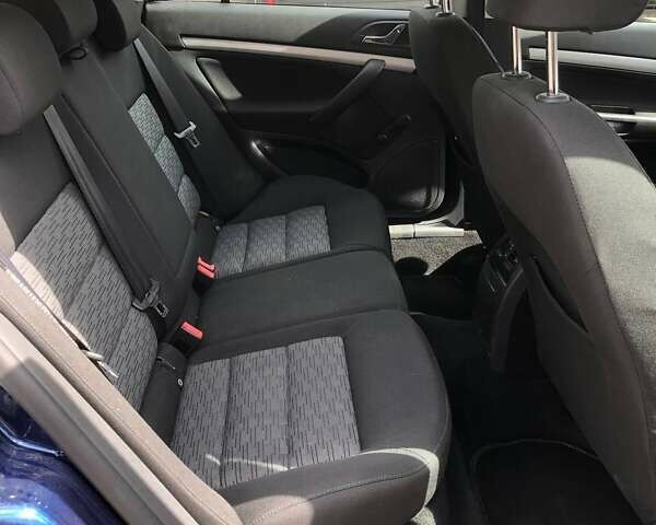Синий Шкода Октавия, объемом двигателя 1.4 л и пробегом 266 тыс. км за 5800 $, фото 11 на Automoto.ua