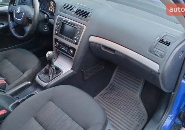 Синій Шкода Октавія, об'ємом двигуна 1.8 л та пробігом 264 тис. км за 5299 $, фото 27 на Automoto.ua