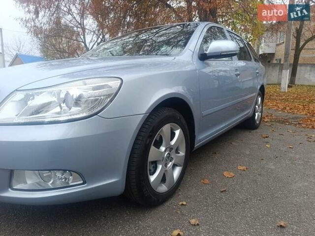 Синий Шкода Октавия, объемом двигателя 1.8 л и пробегом 227 тыс. км за 7800 $, фото 9 на Automoto.ua