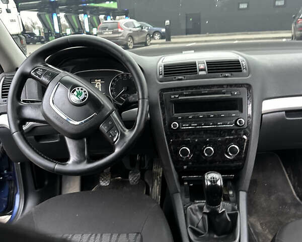 Синий Шкода Октавия, объемом двигателя 1.9 л и пробегом 350 тыс. км за 5700 $, фото 19 на Automoto.ua