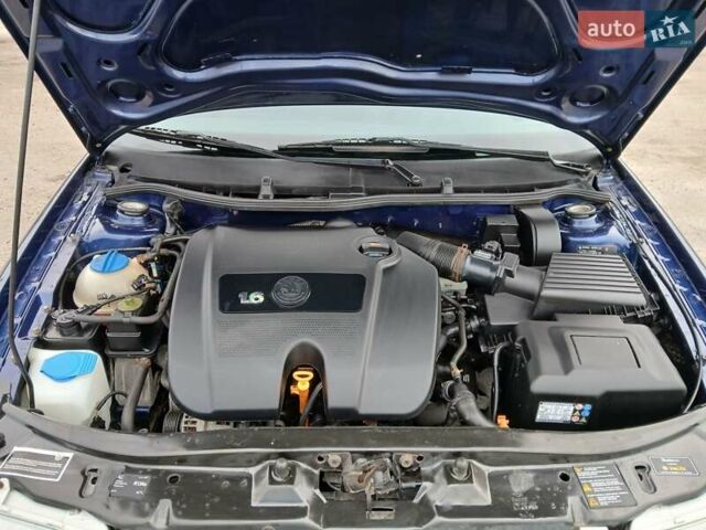 Синий Шкода Октавия, объемом двигателя 1.6 л и пробегом 181 тыс. км за 6500 $, фото 13 на Automoto.ua