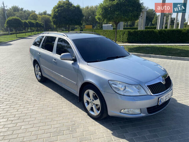 Синий Шкода Октавия, объемом двигателя 1.39 л и пробегом 230 тыс. км за 5650 $, фото 3 на Automoto.ua