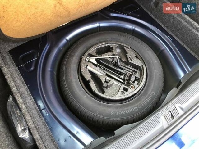 Синий Шкода Октавия, объемом двигателя 1.4 л и пробегом 266 тыс. км за 5800 $, фото 9 на Automoto.ua