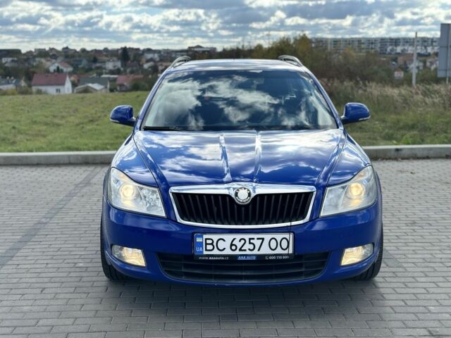 Синій Шкода Октавія, об'ємом двигуна 1.6 л та пробігом 222 тис. км за 6800 $, фото 1 на Automoto.ua