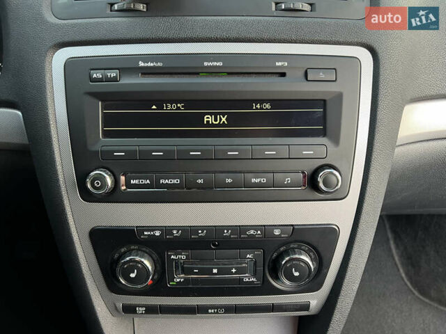 Синий Шкода Октавия, объемом двигателя 1.39 л и пробегом 250 тыс. км за 6799 $, фото 22 на Automoto.ua