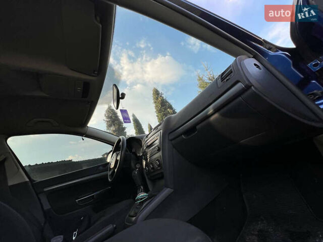 Синий Шкода Октавия, объемом двигателя 1.6 л и пробегом 310 тыс. км за 6999 $, фото 8 на Automoto.ua